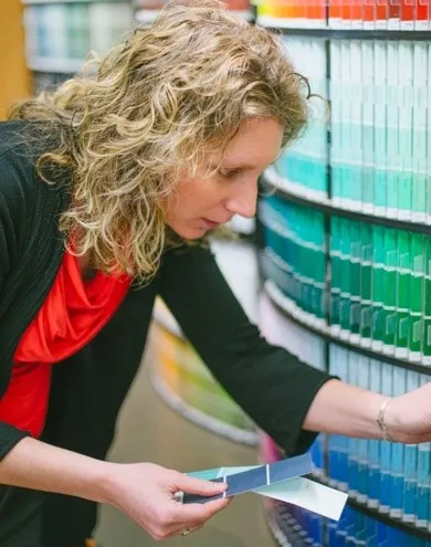 people Shopping | Johnston Paint & Decorating